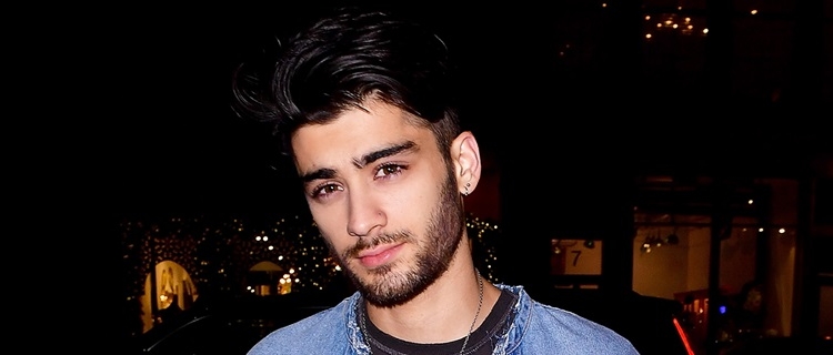 NEW YORK, NY - DECEMBER 09: Zayn Malik seen on the streets of Manhattan on December 9, 2016 in New York City. (Photo by James Devaney/GC Images)