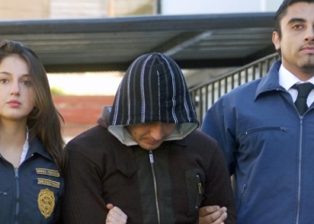20 de Julio de 2013/VALPARAÍSOPDI Captura a Sebastián Sanhueza Tapia, imputado por femicidio de Karla Adam, ocurrido en Valparaíso el pasado miercoles 17 de Julio en Cerro Baron. El imputado pasará a control de detencion en las proximas horas.FOTO: RAUL ZAMORA/AGENCIAUNO