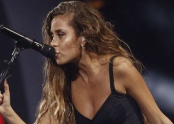 28 de Febrero del 2019/VIÑA DEL MARCamila Gallardo durante la quinta noche del Festival de Viña del Mar 2019 FOTO:MARIO DAVILA/AGENCIAUNO