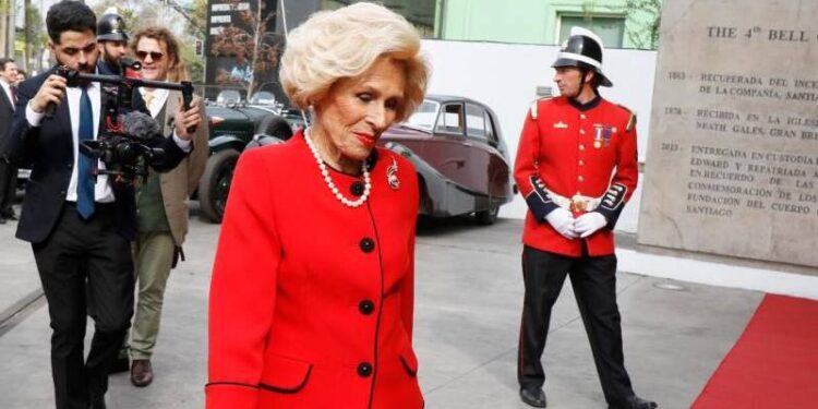 Mary Rose Mac-Gill pasa por complejo estado de salud.