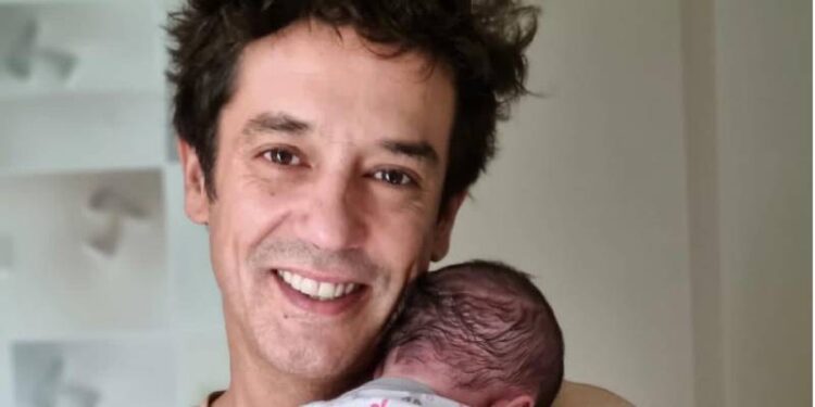 El actor se convirtió en padre de dos, junto a su actual pareja.