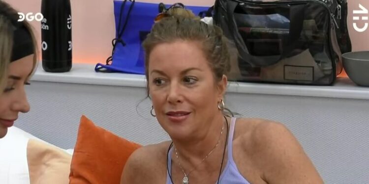 Yuyuniz criticando a Pedro Astorga