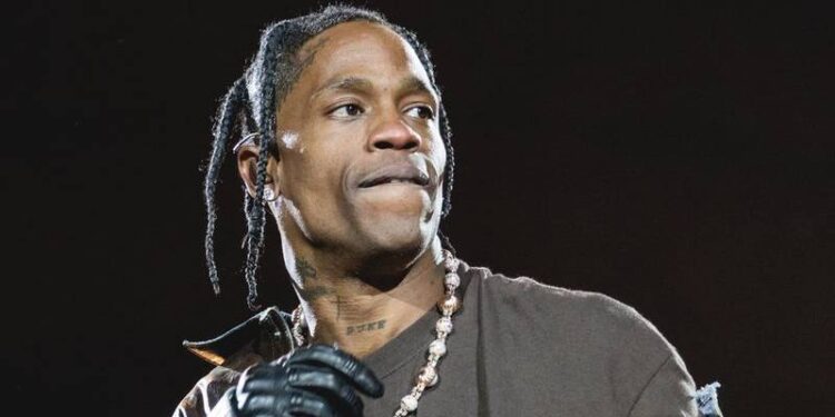 Travis Scott fue detenido por agredir a un guardia.
