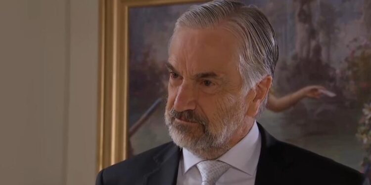 Francisco Reyes en Secretos de Familia