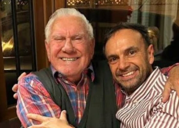 Rodrigo Sepúlveda junto a su papá que falleció esta semana.