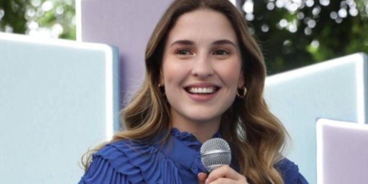 Belén Soto presenta nuevo pololo con coquetas fotos