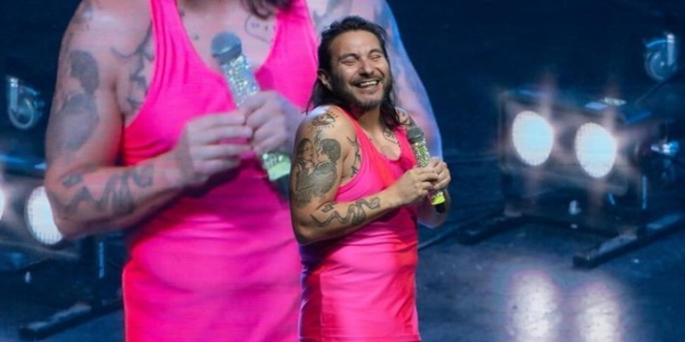 Felipe Avello es Simón Suazo
