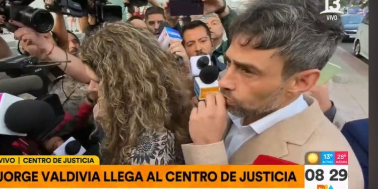 Agredieron a periodista de TVN