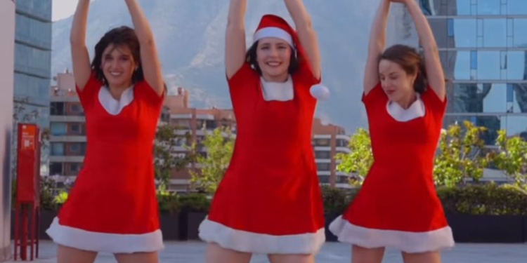 Actrices de "Juego de Ilusiones" recrean icónico baile de Navidad