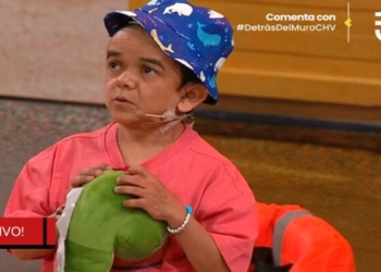 Miguelito en Detrás El Muro