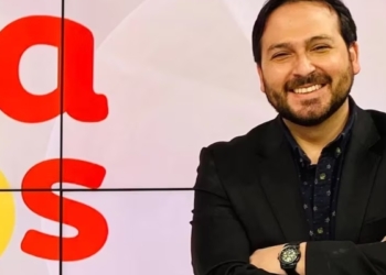 Rafael Venegas llega a 24 Horas Tu Mañana