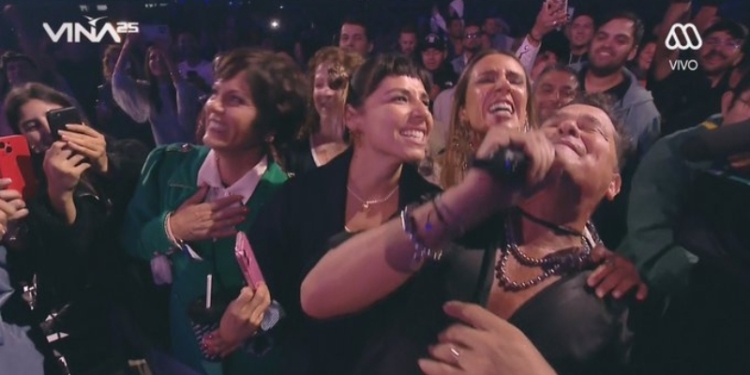 Carlos Vives en Viña y teleseries de Mega