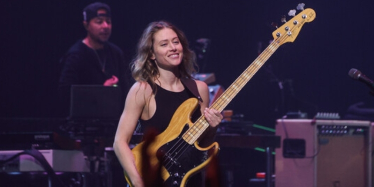 Nicole Row de Incubus en Viña 2025