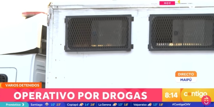 Periodista de Chilevisión descolocada