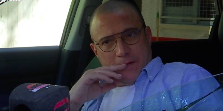 julián elfenbein only fama