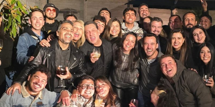La pagada de piso de Andrea Arístegui y Eduardo de la Iglesia con sus compañeros de “Contigo en la mañana”