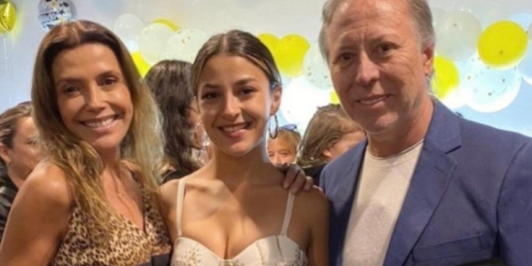 María Jesús adoptó el apellido de Roy Sothers