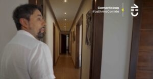 Daniel Valenzuela y el pasillo de su casa