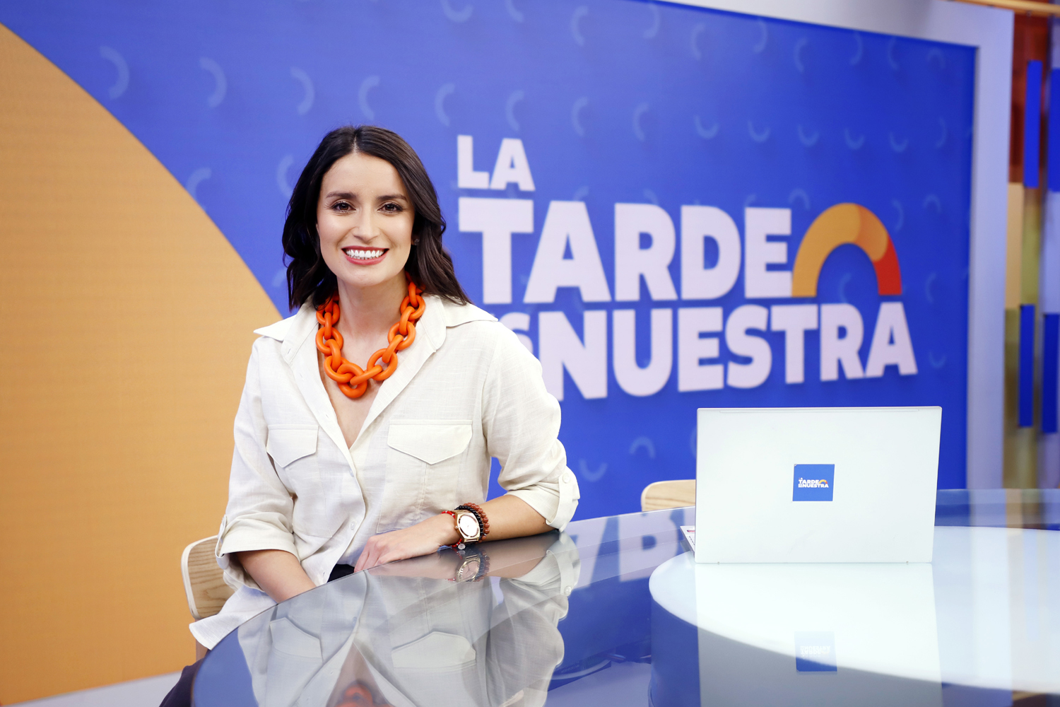 Chantal Aguilar conductora La Tarde es Nuestra