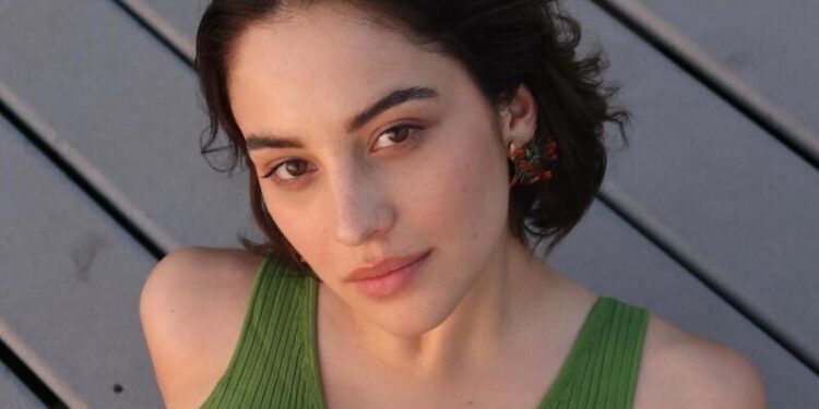 Vivianne Dietz Aguas de Oro