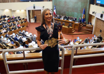 Luli reina de la farándula chilena y del fitness