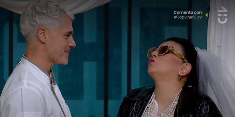 Beso Ricardo Fernández a Fernanda en Top Chef VIP