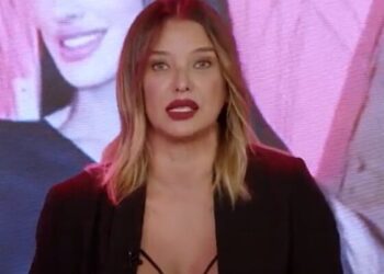 Claudia Schimtd se lanza contra Adriana Barrientos
