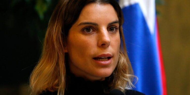 Maite Orsini estreno nuevo look.
