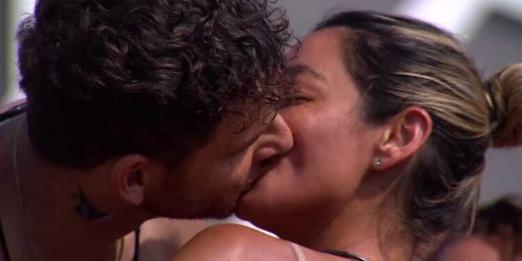 evelyn eyal mundos opuestos
