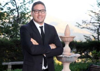 pancho saavedra año nuevo entel