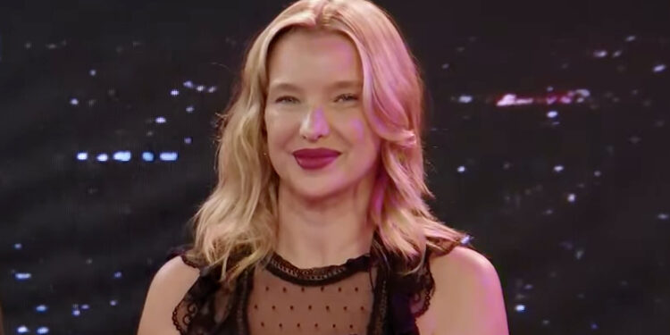 claudia schmitd despido noche de suerte