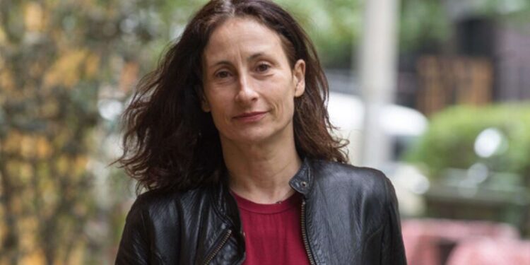 Amparo Noguera cayó en el cuento del tío.
