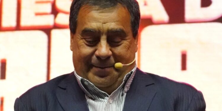Dino Rebolledo.