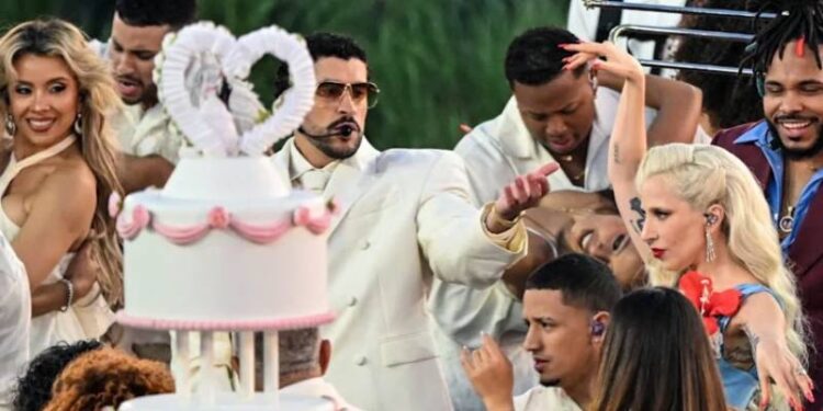 ex rojo bad bunny super bowl