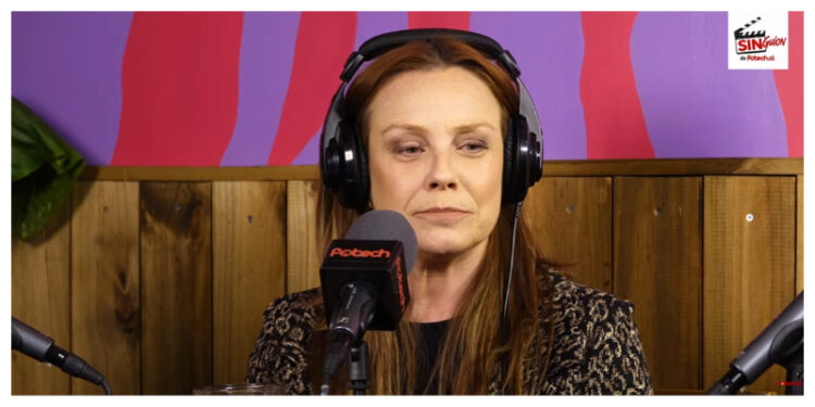 Claudia Conserva - Sin Guion